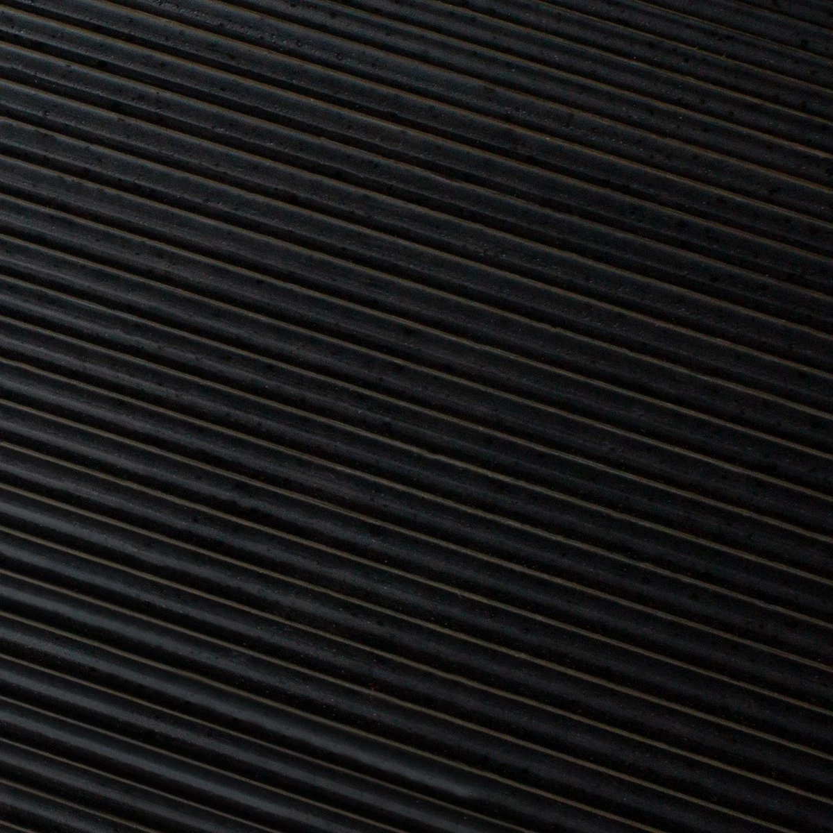 Heavy-Duty Compact Pant Horse - 32 1/2" X 16" X 39 1/2" 6 Heavy-Duty Compact Pant Horse - 32 1/2" X 16" X 39 1/2" - Image 4